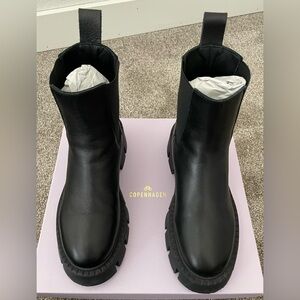 Copenhagen CPH137 vitello black Chelsea Boots Size 37